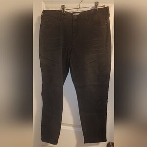NWT Ricki's Women's Black Skinny Cropped Jeans With Lace Detail On The Sides